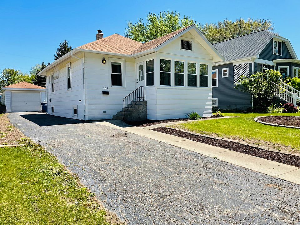 1st image of 109 N Crest Ave