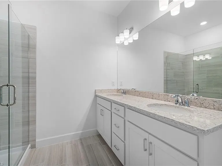 4246 Sonoma Oaks Cir — Photo 18
