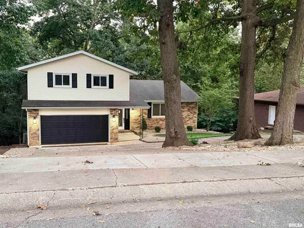 11 Boulder Point Dr, Springfield, IL 62711