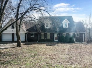 500 W 15th St, Cassville, MO 65625