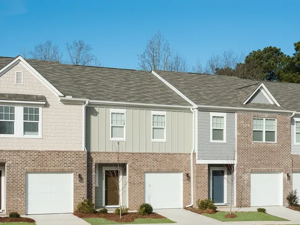 310 Naples Dr, Locust Grove, GA 30248