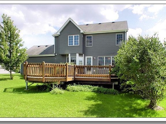3rd image of 39W616 Schoolhouse Ln