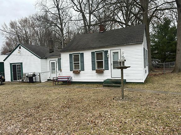 2nd image of 1484 Todd St