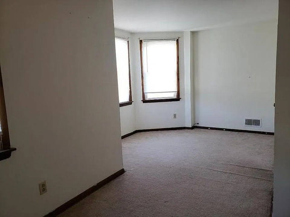 2 bed, 881 sqft, $1,250 — Photo 3