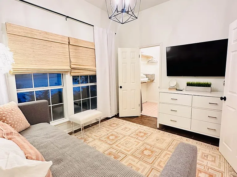 2910 Edgewater Dr — Photo 20