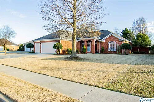 5016 Liberty Park Cir SE Photo 1