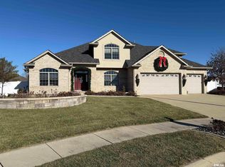 1923 Lakewood Ct, Chatham, IL 62629