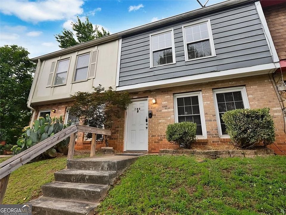 1st image of 780 Glynn Oaks Dr