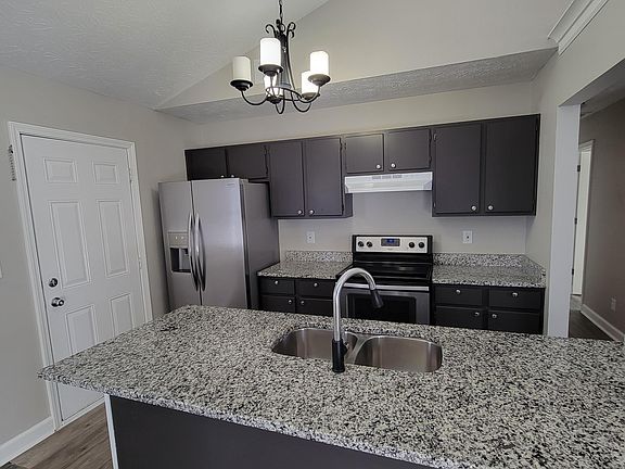 4th image of 4227 Lambert Ave
