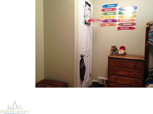 5th image of 6173 Porter Ave