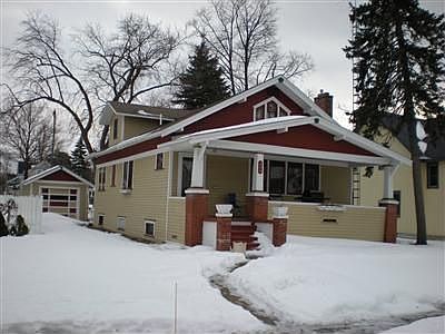1st image of 806 E Ludington Ave