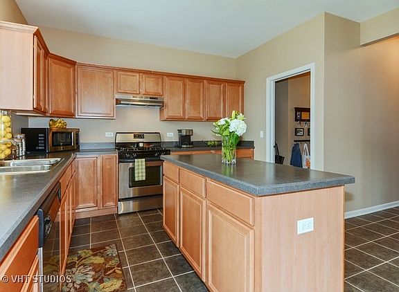 3rd image of 12920 Parterre Pl
