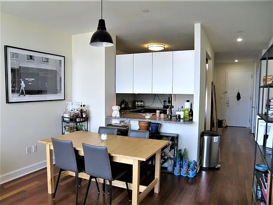 Rented by Level Group | media 9