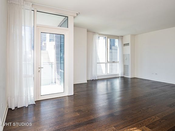 2nd image of 505 N McClurg Ct APT 805