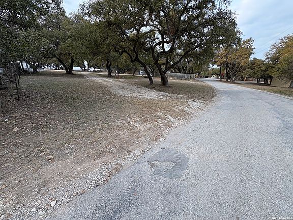 3rd image of 138 LAKESHORE DR S LOT 26