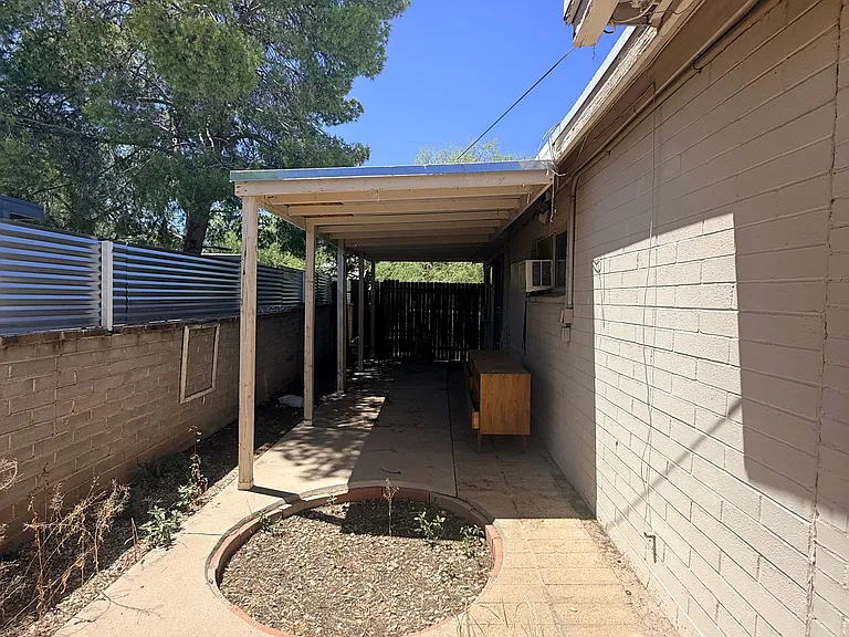 1532 E Edison St #2 — Photo 9