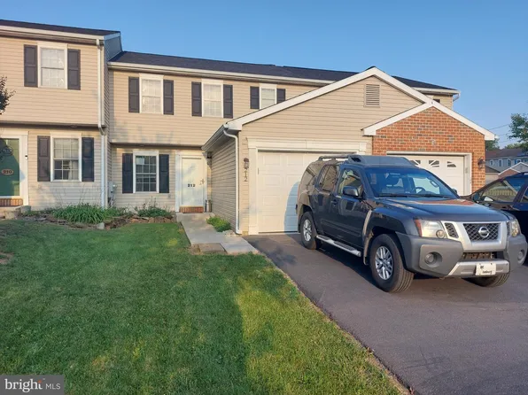 212 Lighthouse Dr, Jonestown, PA 17038