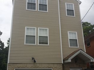 45 Arverne Ter, Irvington, NJ 07111