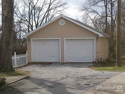 Nice modern 2 car detached Garage.