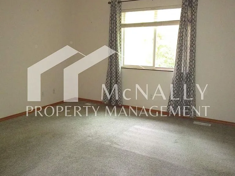 11119 Minterwood Dr NW — Photo 12