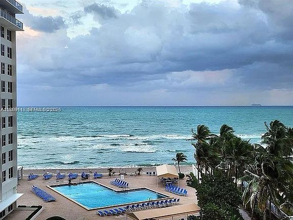 4th image of 3505 S Ocean Dr APT 621
