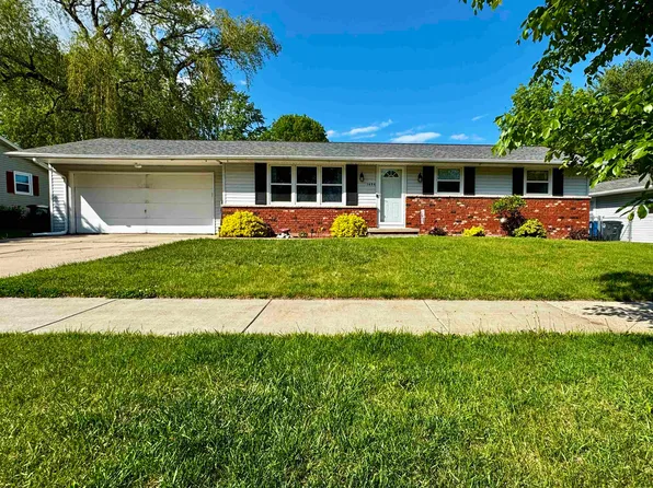 1404 Ponderosa Ave, Green Bay, WI 54313