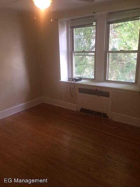 2nd image of 5706 Woodcrest Ave #1