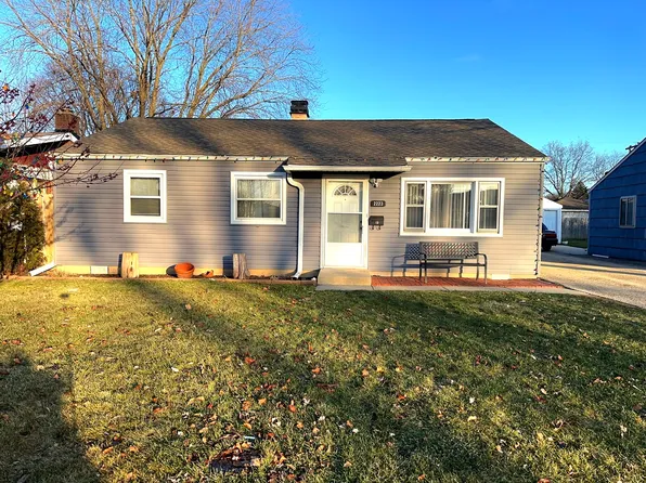 2223 Western Ave, Waukegan, IL 60087