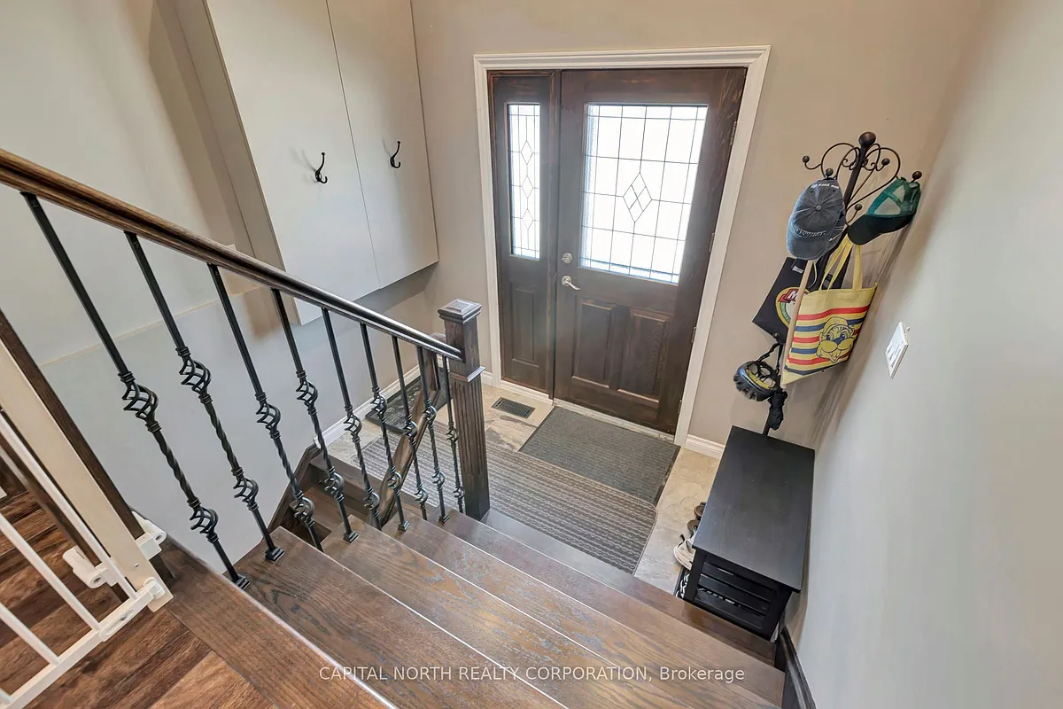 Building Photo - 2092 Marine Dr