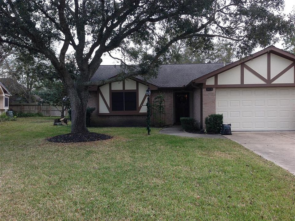 1st image of 919 E Primrose Meadows Cir