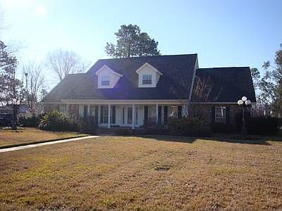 1st image of 1817 Plantation Dr