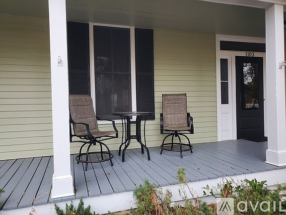 4th image of 1103 N Elm St Unit 3