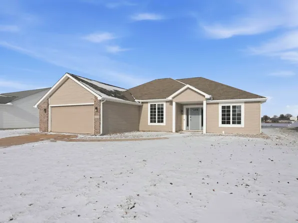 922 Honey Willow Blvd, Huntertown, IN 46748