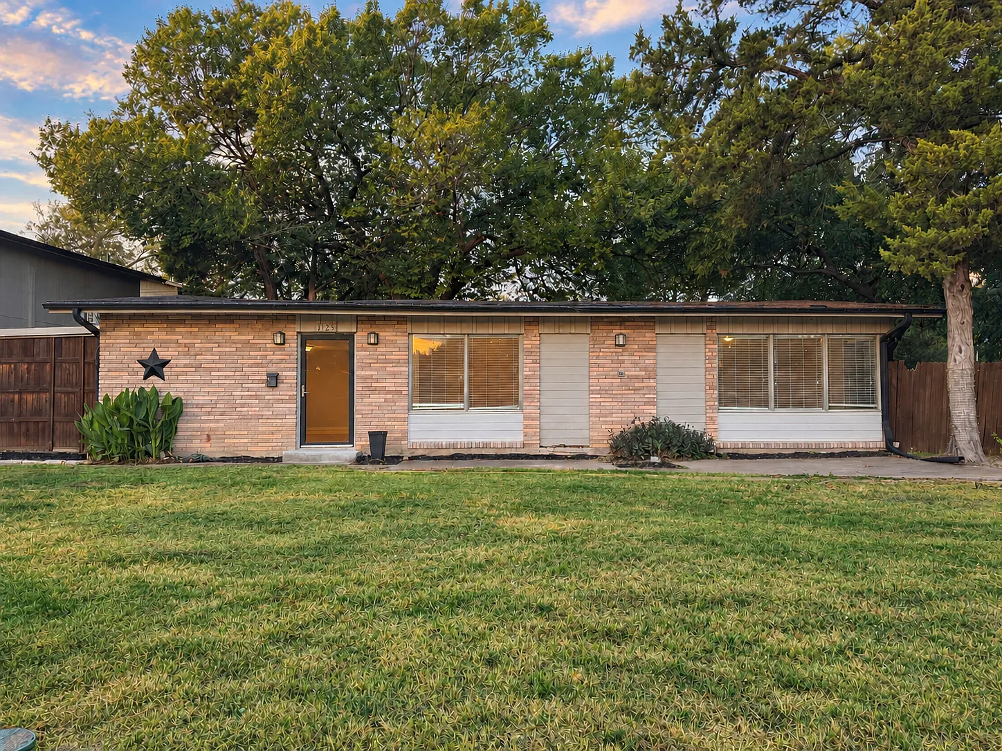 4 bed, 1592 sqft, $2,750 — Photo 1