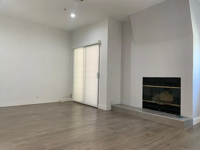 1018 Arcadia Ave #2 — Photo 11