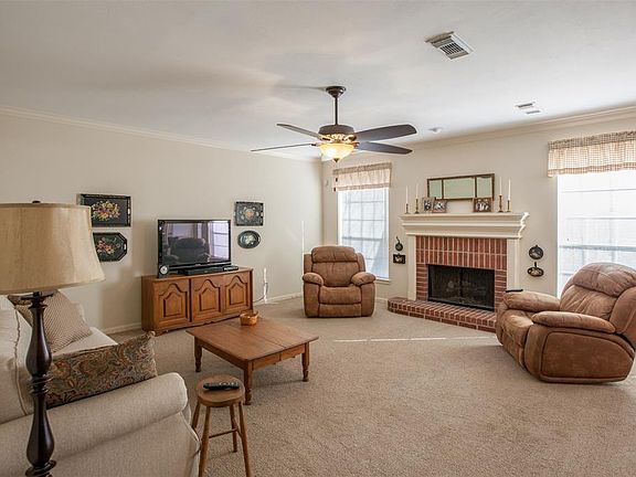 4th image of 1206 Greatwood Glen Dr