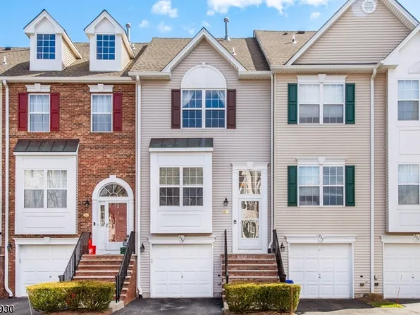 239 Terrace Lake Dr, Butler Boro, NJ 07405