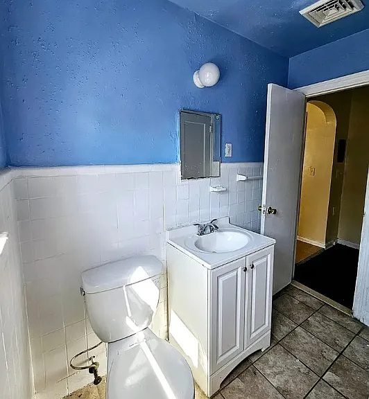 35 Farley Ave #3A — Photo 12