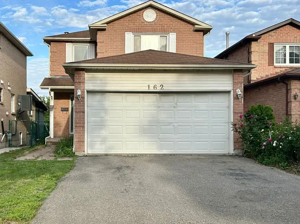 162 Clansman Trl, Mississauga, ON L4Z 3G8