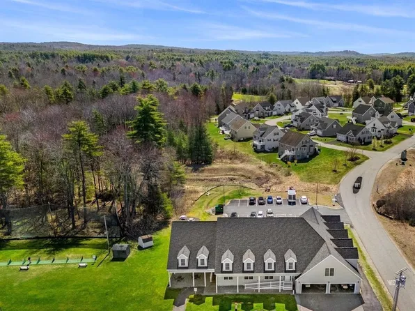 10 Diamond Oaks Boulevard #6, Kingston, NH 03848