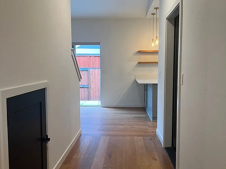 40 William Way — Photo 11