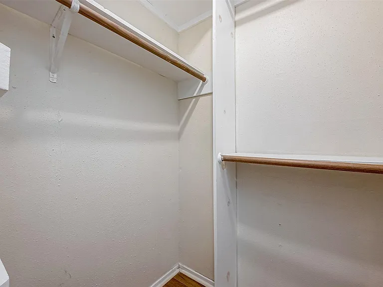 10322 Clarktower Ln — Photo 20