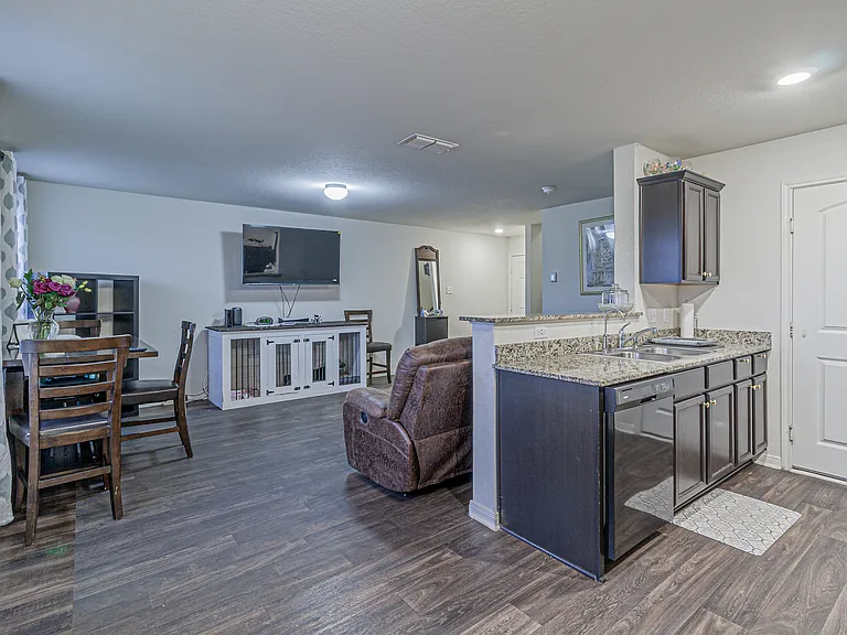 2831 Lavender Mdw — Photo 7