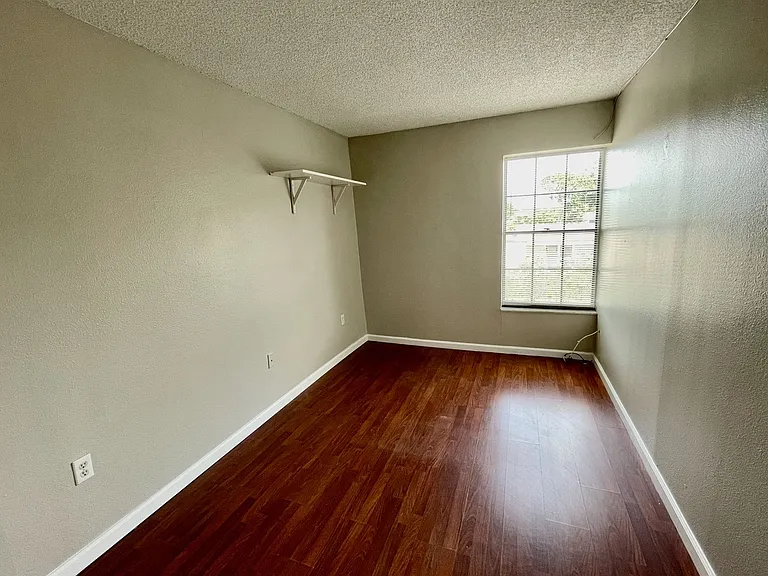 6083 S Village Cir — Photo 23