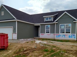 6597 Wesley Dr, Walbridge, OH 43465