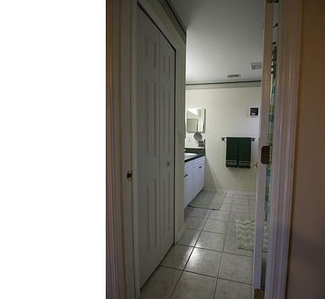 5th image of 1620 SE 8th Ter