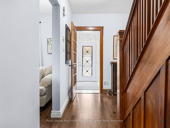 3rd image of 134 Holland Park Ave