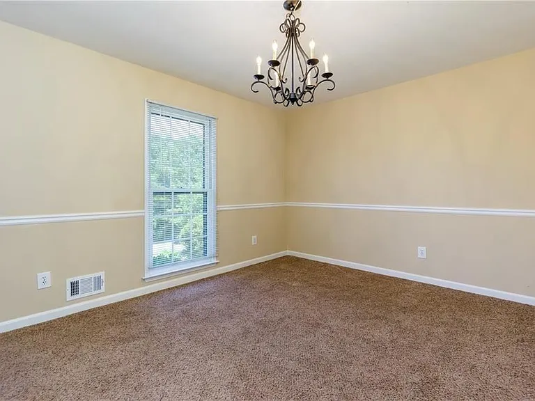 2890 Carrollton Ct — Photo 6