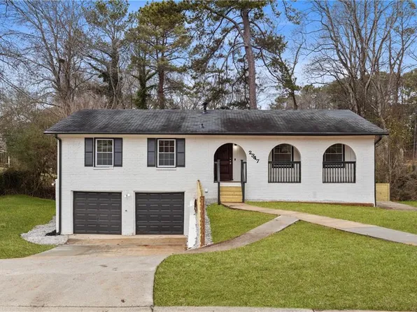 2347 Greenway Dr, Decatur, GA 30035