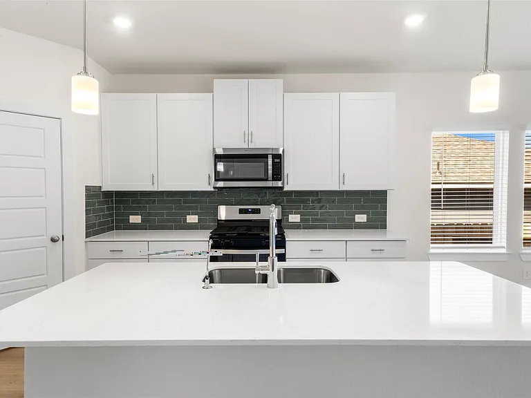 17926 Stone Terrace Ct — Photo 10